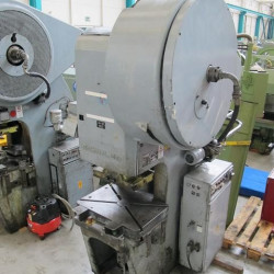 Einständerexzenterpresse - SCHULER PD 63-250