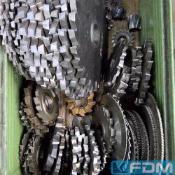 Werkzeuge für Metallbearbeitung - Schneidwerkzeuge - UNBEKANNT / UNKNOWN