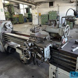 Leit- und Zugspindeldrehmaschine - Metallexport TUD 50-2000