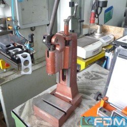 Pressen und Stanzautomaten - Dornpresse - BERG & SCHMID DP
