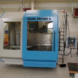 Material feed - Granulat converyor equipment - MAHO MH 1000 S