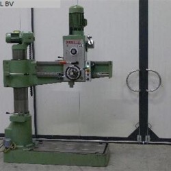 Bohrwerke / Bearbeitungszentren / Bohrmaschinen - Radialbohrmaschine - Universal - BERGONZI F 32 / 1000