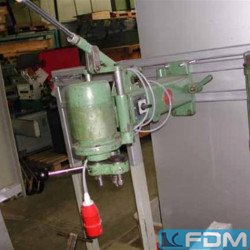 Knothole boring machine - 