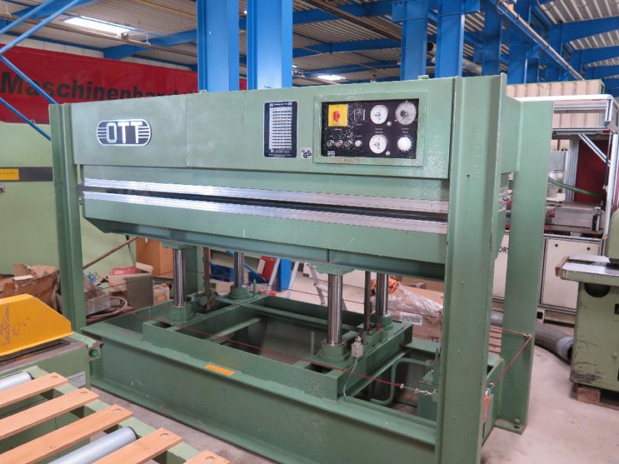 Veneer press Ott JU 2511