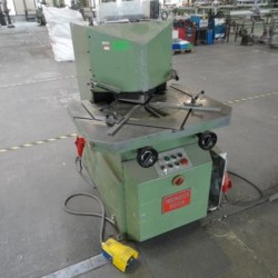 Blechbearbeitung/Scheren/Biegen/Richten/ - Ausklinkmaschine - INDUMASCH 200H