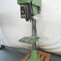 Bohrwerke / Bearbeitungszentren / Bohrmaschinen - Säulenbohrmaschine - FLOTT SB 20 ST