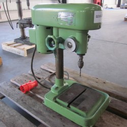 Bohrwerke / Bearbeitungszentren / Bohrmaschinen - Tischbohrmaschine - JOHANNES TITTEL MT 6/8