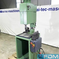 Boring mills / Machining Centers / Drilling machines - Drilling Machine - Hüller&Hille Gewindeschneidemaschine UG 24